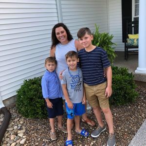 Meet your Posher, Lauren